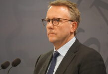 Bredt flertal vil trykke på pauseknappen for EU-krav til bæredygtighedsrapportering